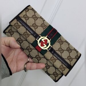 Gucci Sherry Line Double G's Wallet